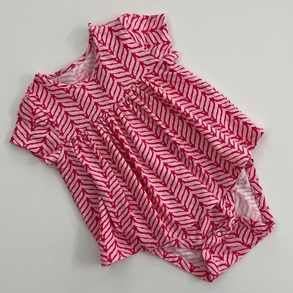 Vineyard Vines Romper (size 6-12m)